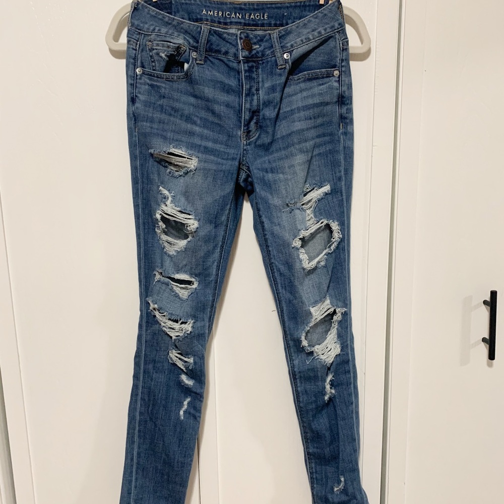 American Eagle Ripped Tomgirl Jeans